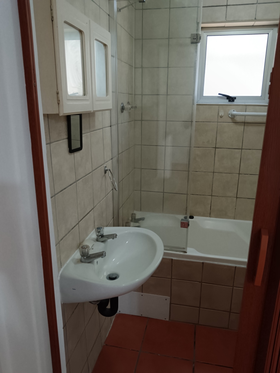 To Let 2 Bedroom Property for Rent in West Beach Western Cape